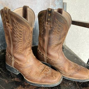Kid’s Ariat boots